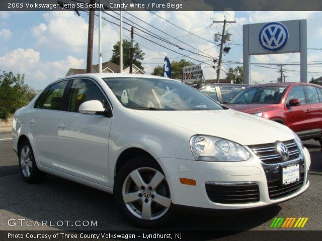 2009 Volkswagen Jetta SE Sedan in Candy White