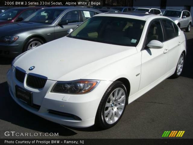 2006 BMW 3 Series 330xi Sedan in Alpine White