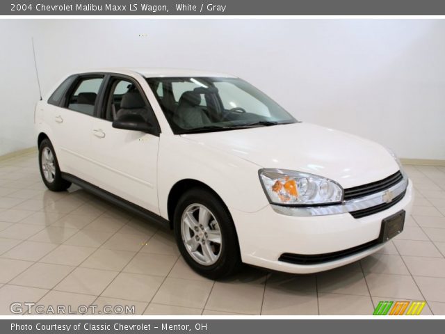 2004 Chevrolet Malibu Maxx LS Wagon in White