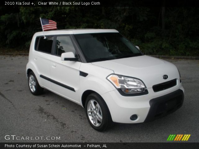 2010 Kia Soul + in Clear White