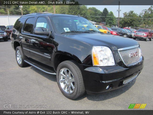 2011 GMC Yukon Denali AWD in Onyx Black