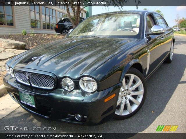 2008 Jaguar XJ Vanden Plas in Botanical Green