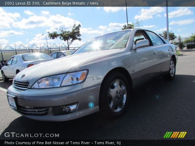 2001 Lexus ES 300 in Cashmere Beige Metallic