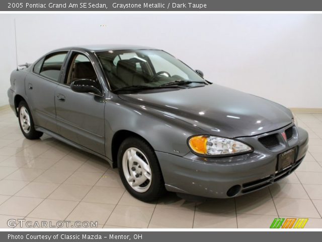 2005 Pontiac Grand Am SE Sedan in Graystone Metallic