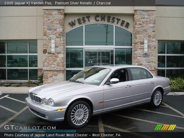 2005 Jaguar XJ Vanden Plas in Platinum Silver Metallic