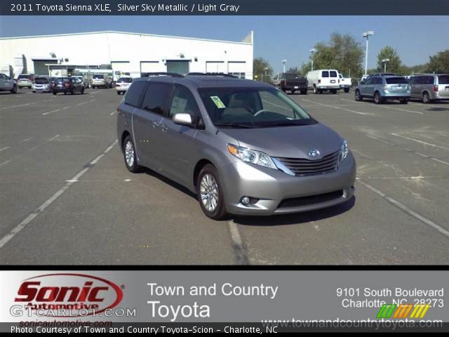 2011 Toyota Sienna XLE in Silver Sky Metallic