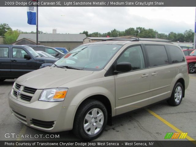 2009 Dodge Grand Caravan SE in Light Sandstone Metallic