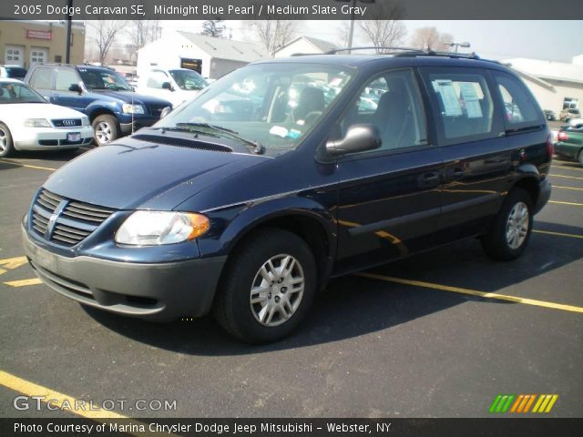 2005 Dodge Caravan SE in Midnight Blue Pearl