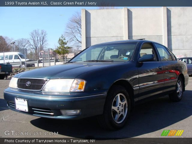 1999 Toyota Avalon XLS in Classic Green Pearl