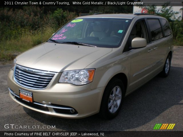 2011 Chrysler Town & Country Touring in White Gold Metallic