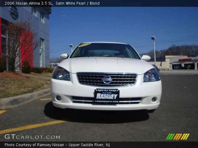2006 Nissan Altima 3.5 SL in Satin White Pearl