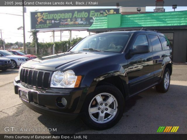 2005 Jeep Grand Cherokee Laredo 4x4 in Black