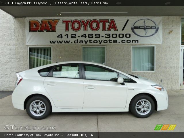2011 Toyota Prius Hybrid II in Blizzard White Pearl