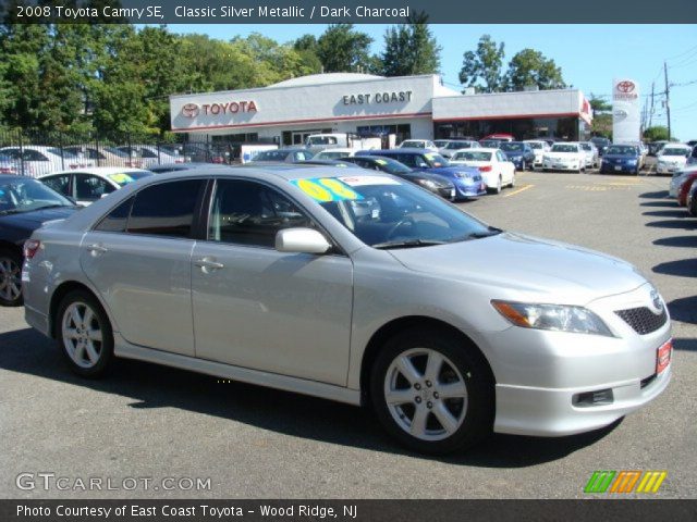 2008 Toyota Camry SE in Classic Silver Metallic