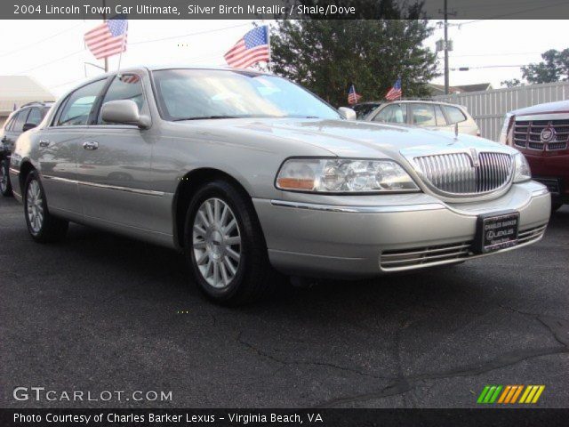 2004 Lincoln Town Car Ultimate in Silver Birch Metallic