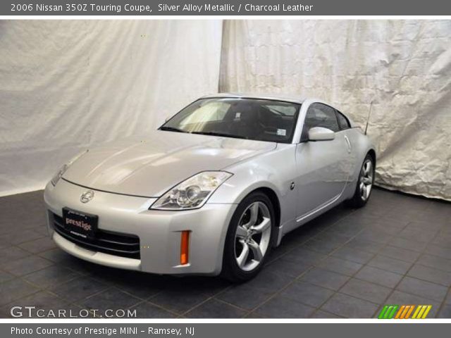 2006 Nissan 350Z Touring Coupe in Silver Alloy Metallic