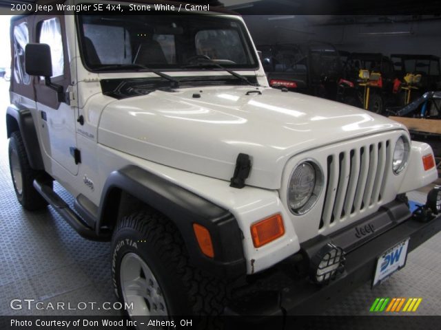 2000 Jeep Wrangler SE 4x4 in Stone White