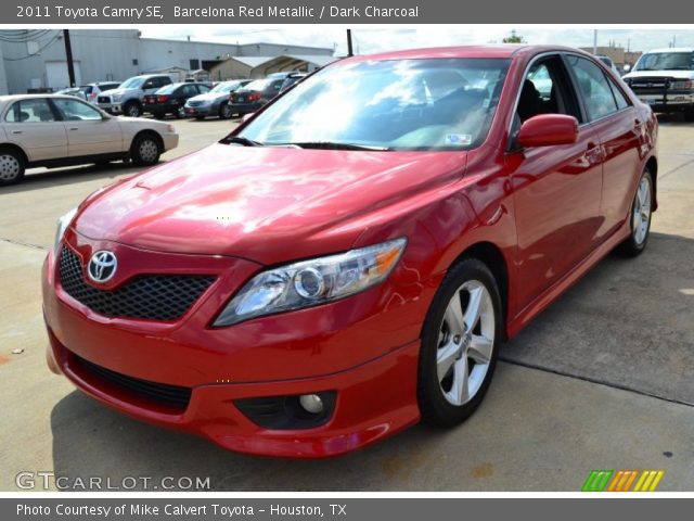2011 Toyota Camry SE in Barcelona Red Metallic