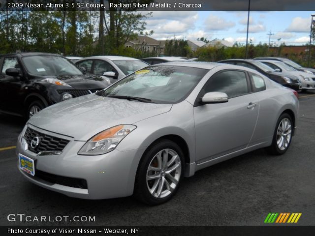 2009 Nissan Altima 3.5 SE Coupe in Radiant Silver Metallic