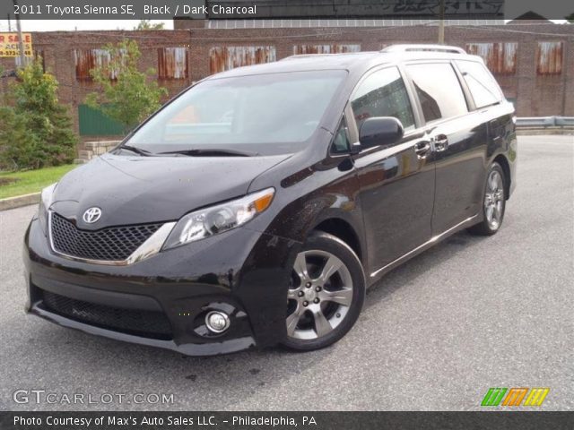 2011 Toyota Sienna SE in Black
