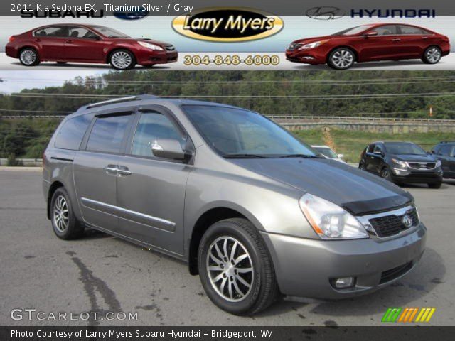 2011 Kia Sedona EX in Titanium Silver