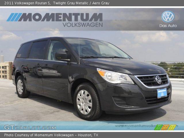 2011 Volkswagen Routan S in Twilight Gray Metallic