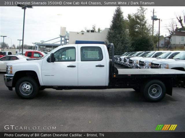 2011 Chevrolet Silverado 3500HD Crew Cab 4x4 Chassis in Summit White