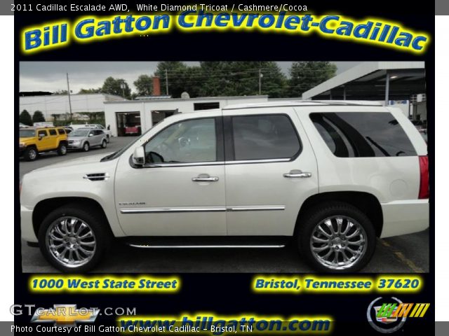 2011 Cadillac Escalade AWD in White Diamond Tricoat