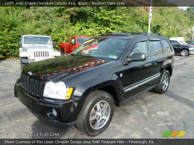 2005 Jeep Grand Cherokee Laredo 4x4 in Black