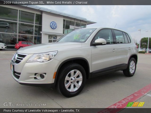 2009 Volkswagen Tiguan SEL in White Gold Metallic