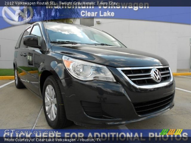 2012 Volkswagen Routan SEL in Twilight Gray Metallic