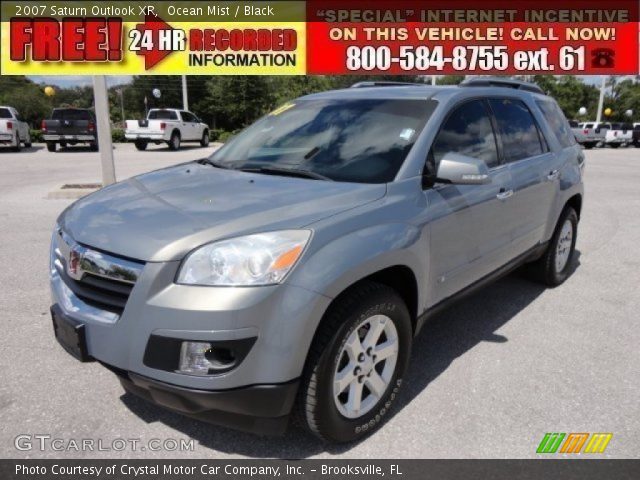 2007 Saturn Outlook XR in Ocean Mist