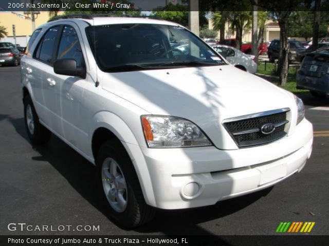 2006 Kia Sorento LX in Clear White