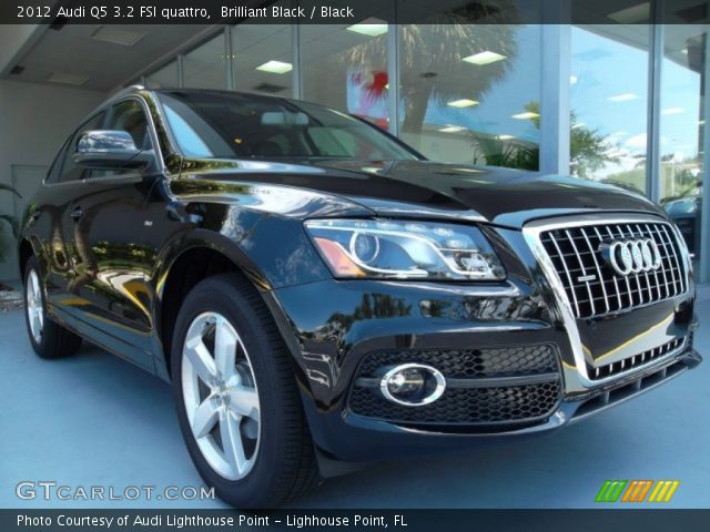 2012 Audi Q5 3.2 FSI quattro in Brilliant Black