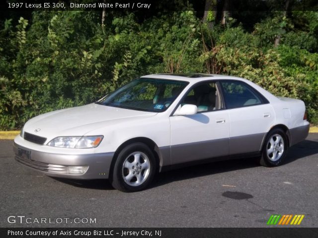 1997 Lexus ES 300 in Diamond White Pearl