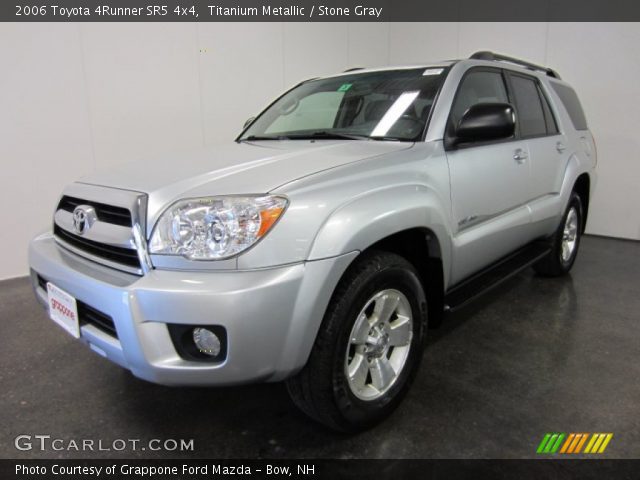 2006 Toyota 4Runner SR5 4x4 in Titanium Metallic