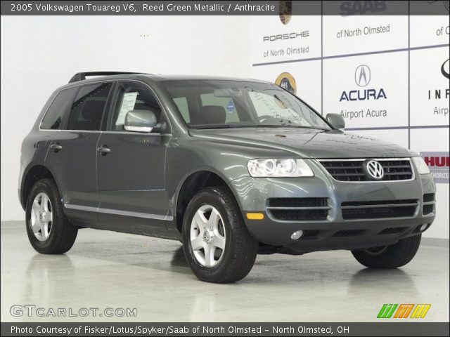 2005 Volkswagen Touareg V6 in Reed Green Metallic
