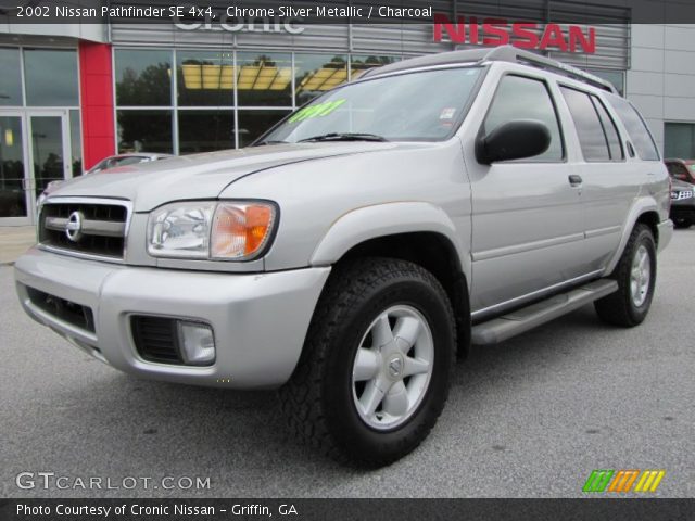 2002 Nissan Pathfinder SE 4x4 in Chrome Silver Metallic