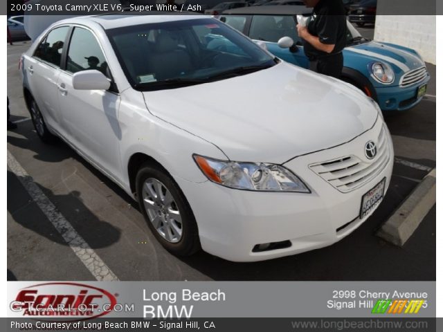 2009 Toyota Camry XLE V6 in Super White