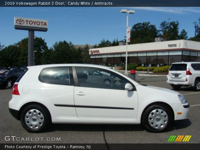 2009 Volkswagen Rabbit 2 Door in Candy White