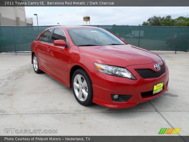 2011 Toyota Camry SE in Barcelona Red Metallic