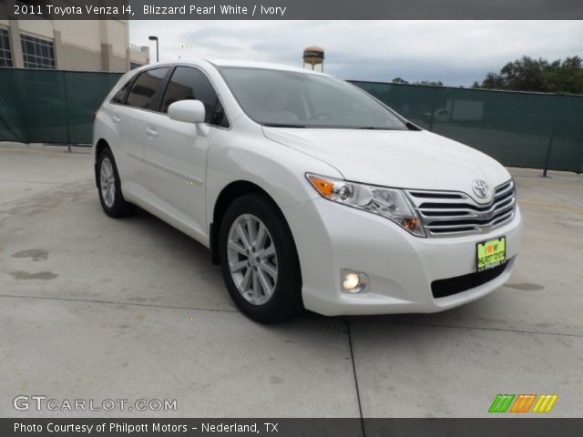 2011 Toyota Venza I4 in Blizzard Pearl White