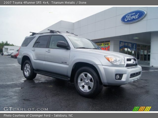 2007 Toyota 4Runner SR5 4x4 in Titanium Metallic