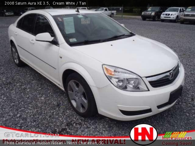2008 Saturn Aura XE 3.5 in Cream White