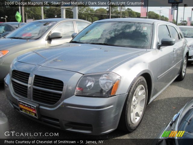 2006 Dodge Magnum SE in Silver Steel Metallic