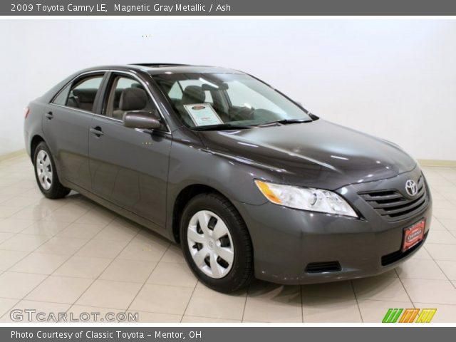2009 Toyota Camry LE in Magnetic Gray Metallic