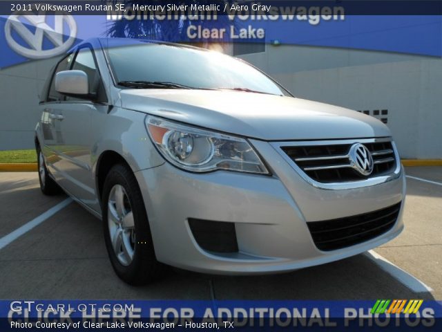 2011 Volkswagen Routan SE in Mercury Silver Metallic