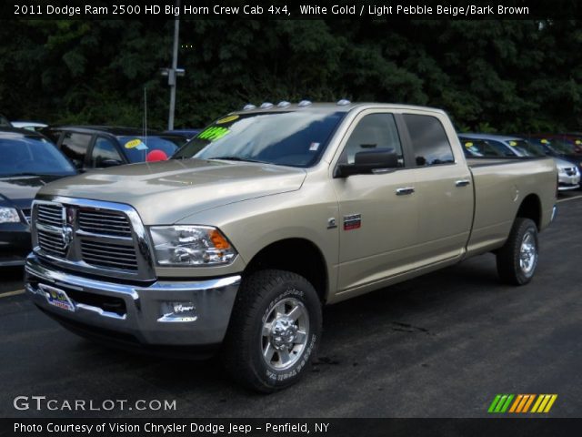 2011 Dodge Ram 2500 HD Big Horn Crew Cab 4x4 in White Gold