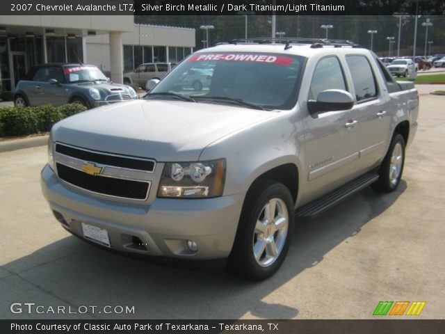 2007 Chevrolet Avalanche LTZ in Silver Birch Metallic