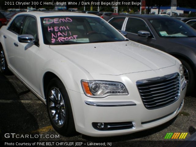 2011 Chrysler 300 C Hemi in Bright White
